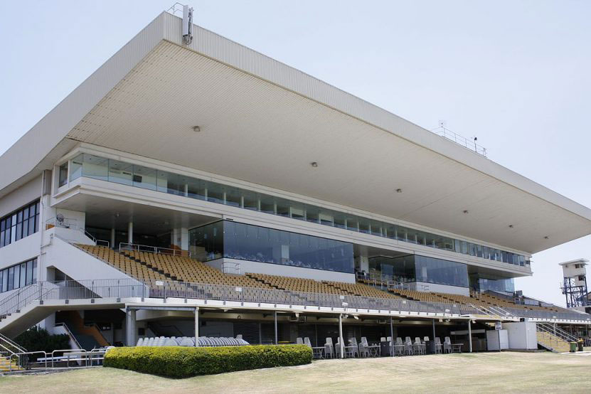 Brisbane airport 7km away for ascot budget inn